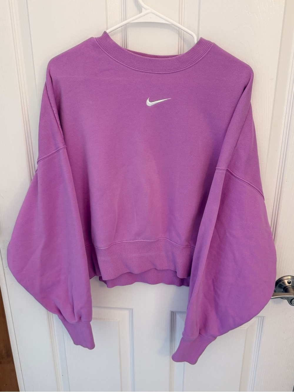 Nike Women's Lavender Boxy Cropped Crew Sweatshirt